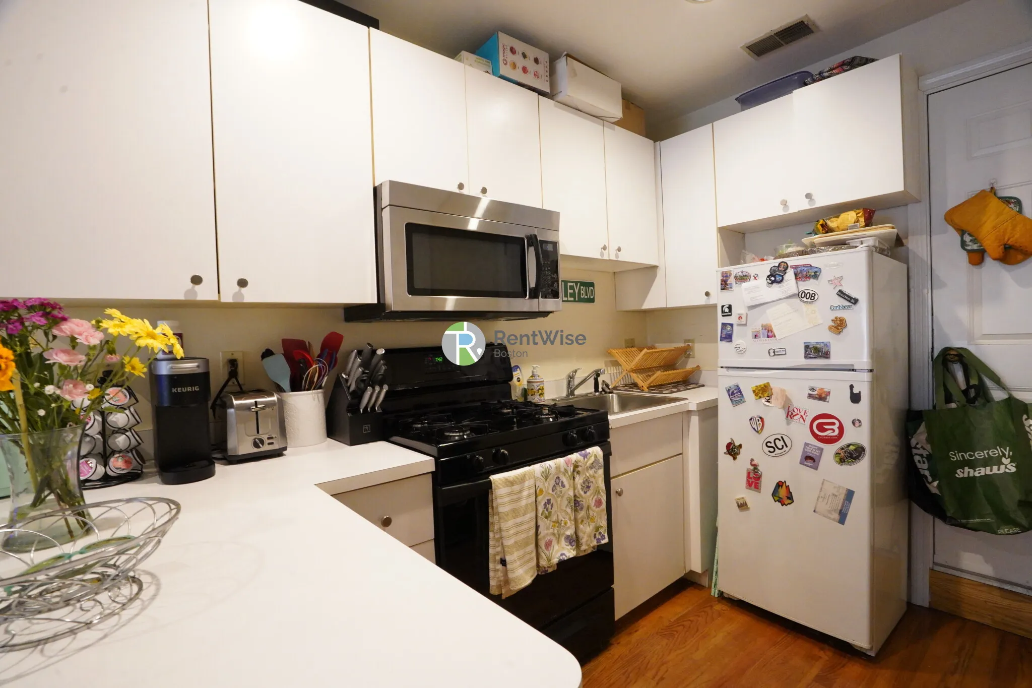 2 bed, 1 bath apartment for rent at 550 3rd St Unit 1, South Boston — photo 8 of 25