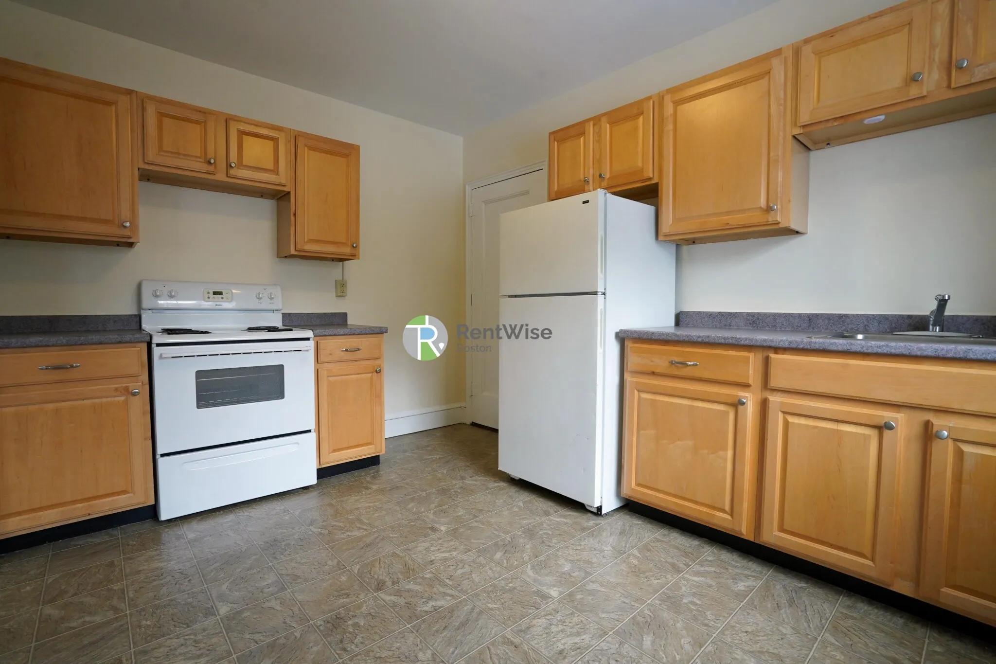Studio bed, 1 bath apartment for rent at 550 Belmont St Unit 27, Watertown — photo 7 of 12