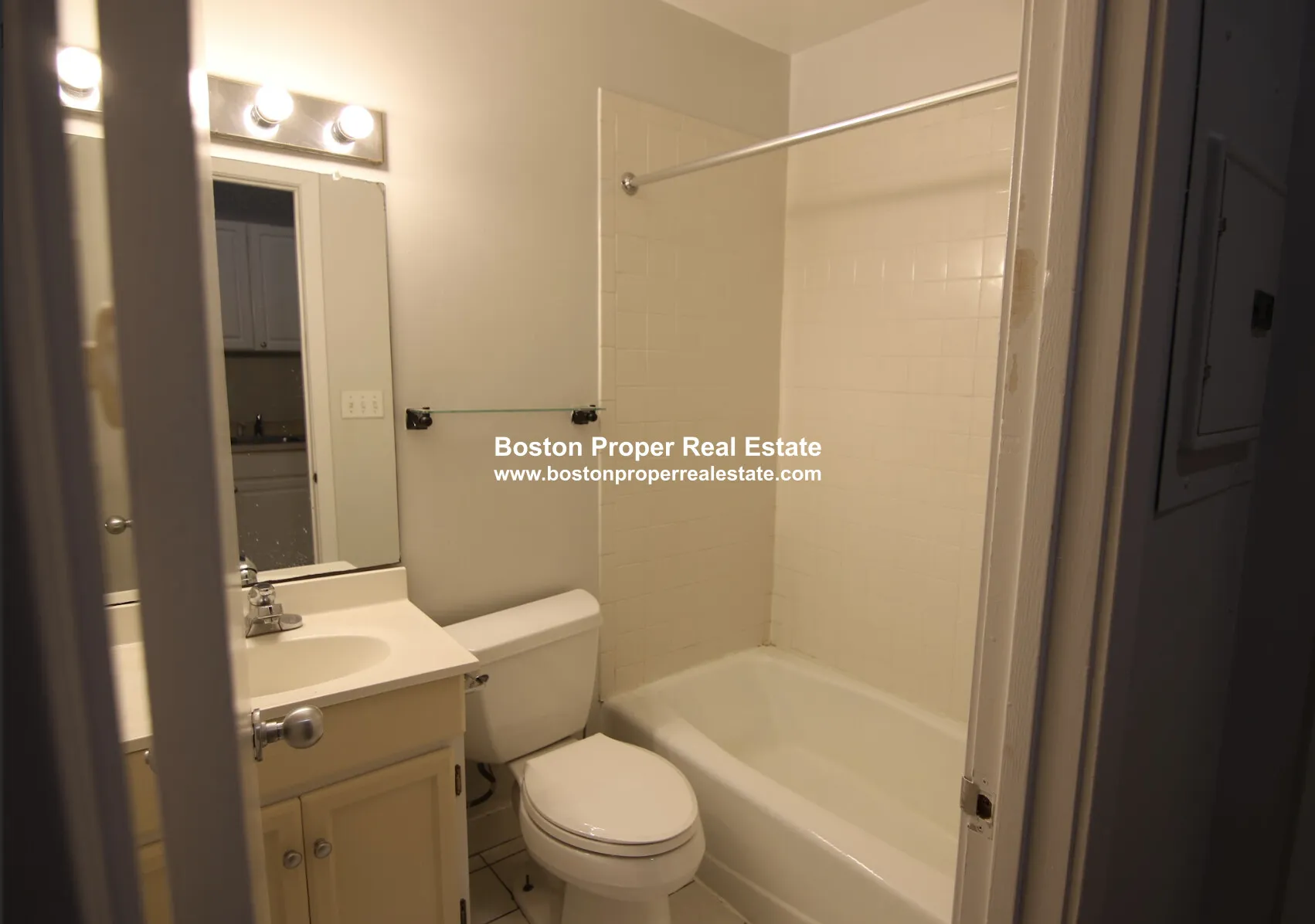 Studio bed, 1 bath apartment for rent at 550 Columbus Ave Unit 1, South End — photo 3 of 5