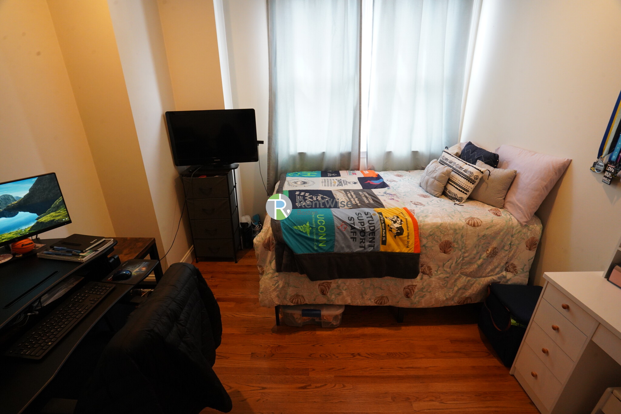 2 bed, 1 bath apartment for rent at 550 3rd St Unit 1, South Boston — photo 13 of 22