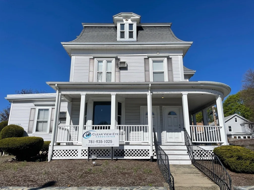 2 bed, 1 bath apartment for rent at 550 Main St Unit 2, Woburn