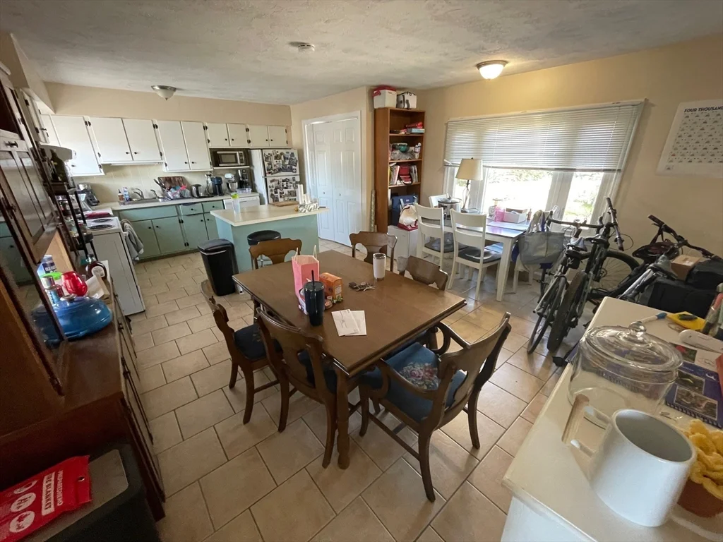 2 bed, 1 bath apartment for rent at 550 Main St Unit 2, Woburn — photo 4 of 14