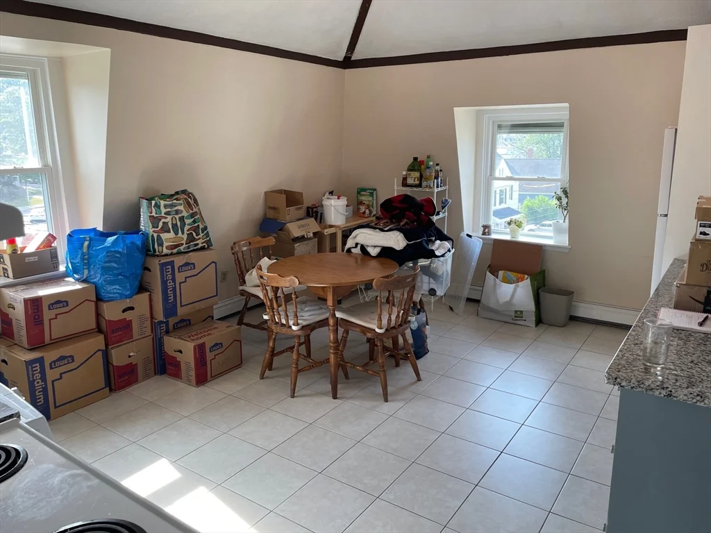 1 bed, 1 bath apartment for rent at 550 Main St Unit 3, Woburn — photo 4 of 15