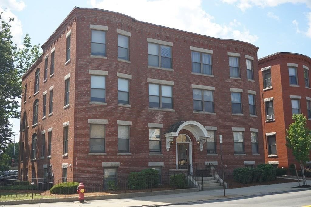 1 bed, 1 bath apartment for rent at 550 Main St Unit 6, Malden — photo 7 of 9