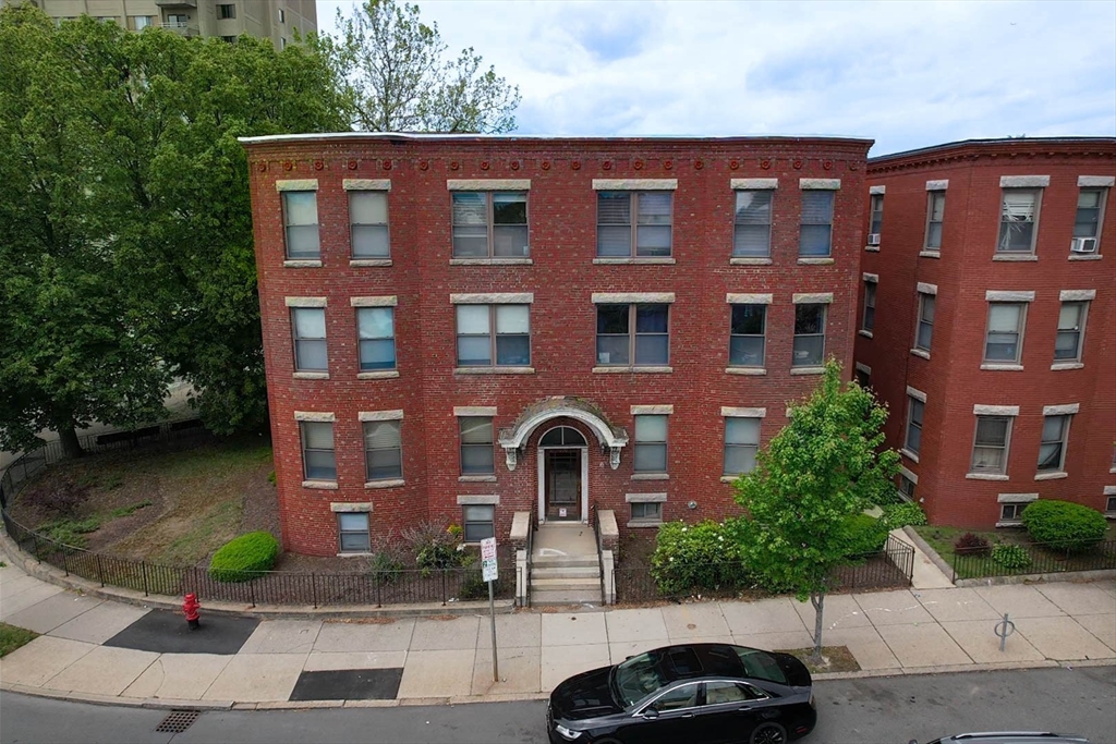1 bed, 1 bath apartment for rent at 550 Main Street, Unit 5, Malden — photo 1 of 21
