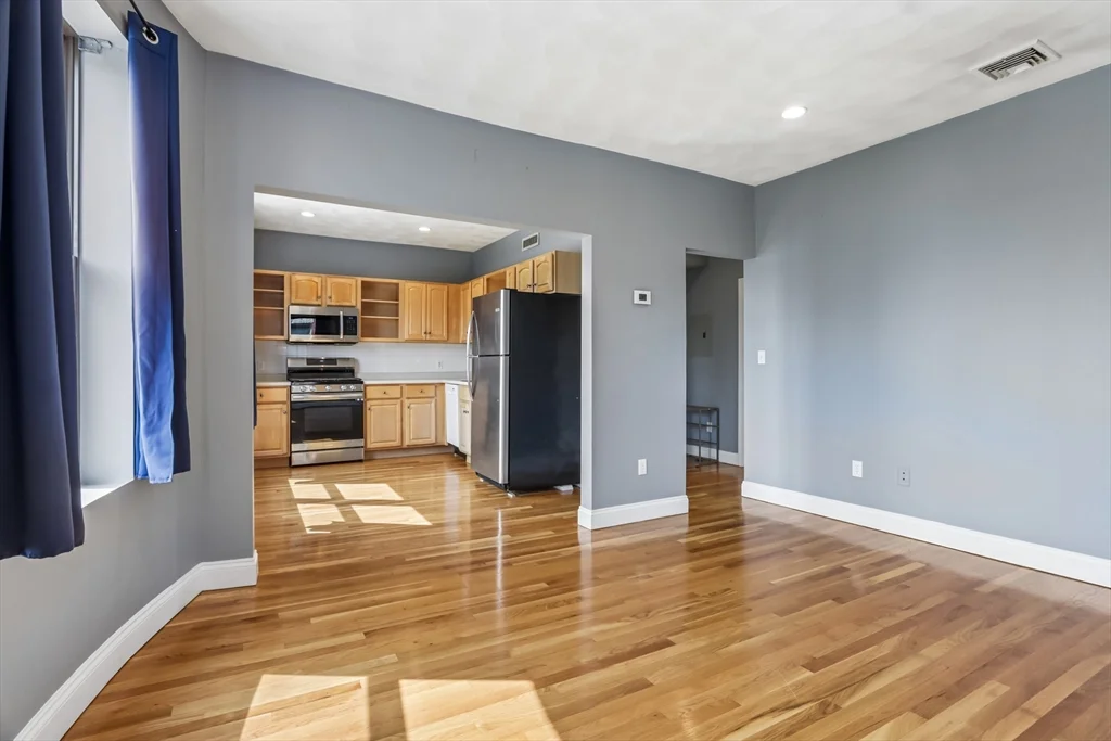 1 bed, 1 bath apartment for rent at 550 Main Unit 5, Malden — photo 9 of 24