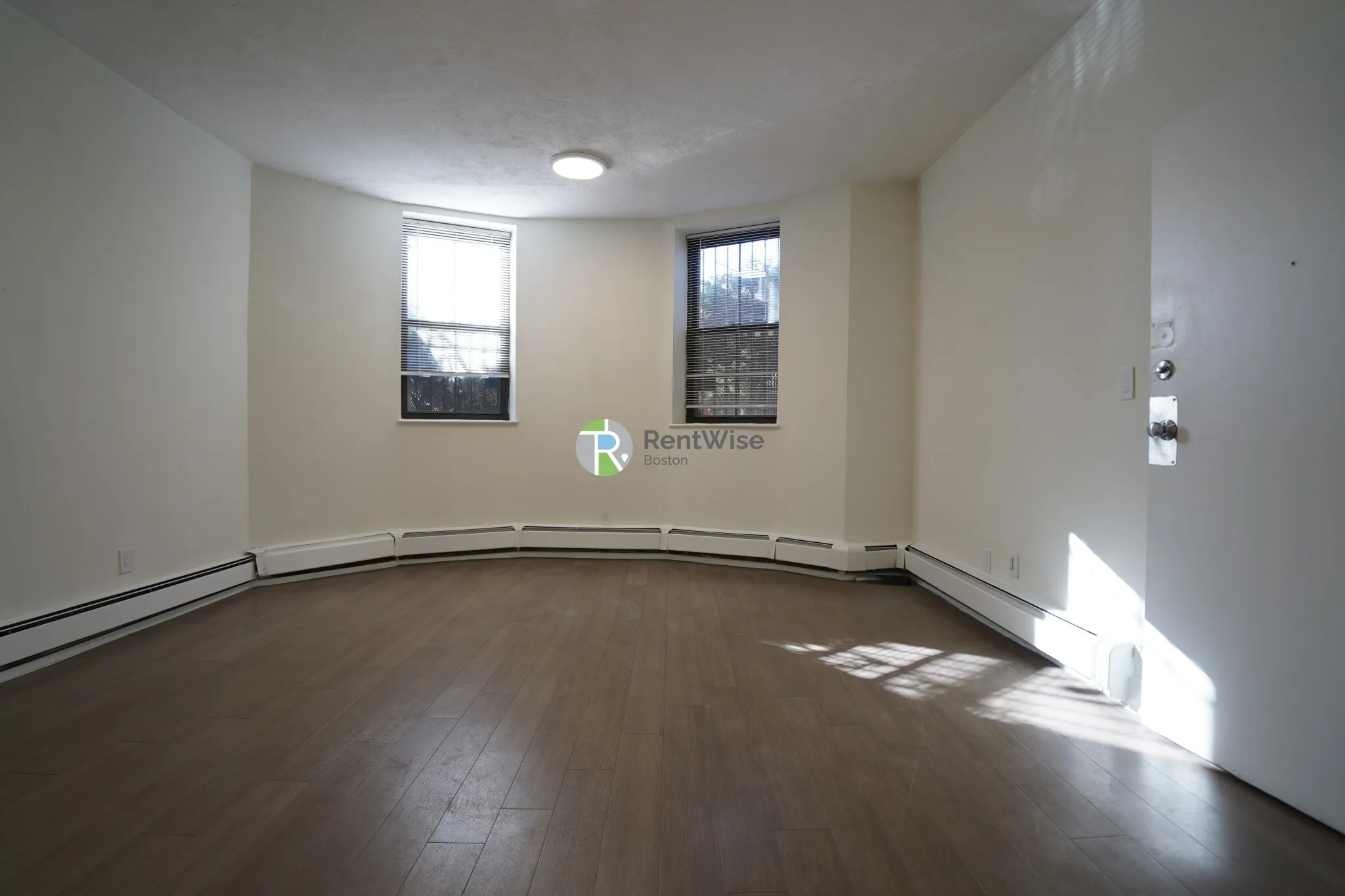 Studio bed, 1 bath apartment for rent at 550 Massachusetts Ave Unit 1, South End