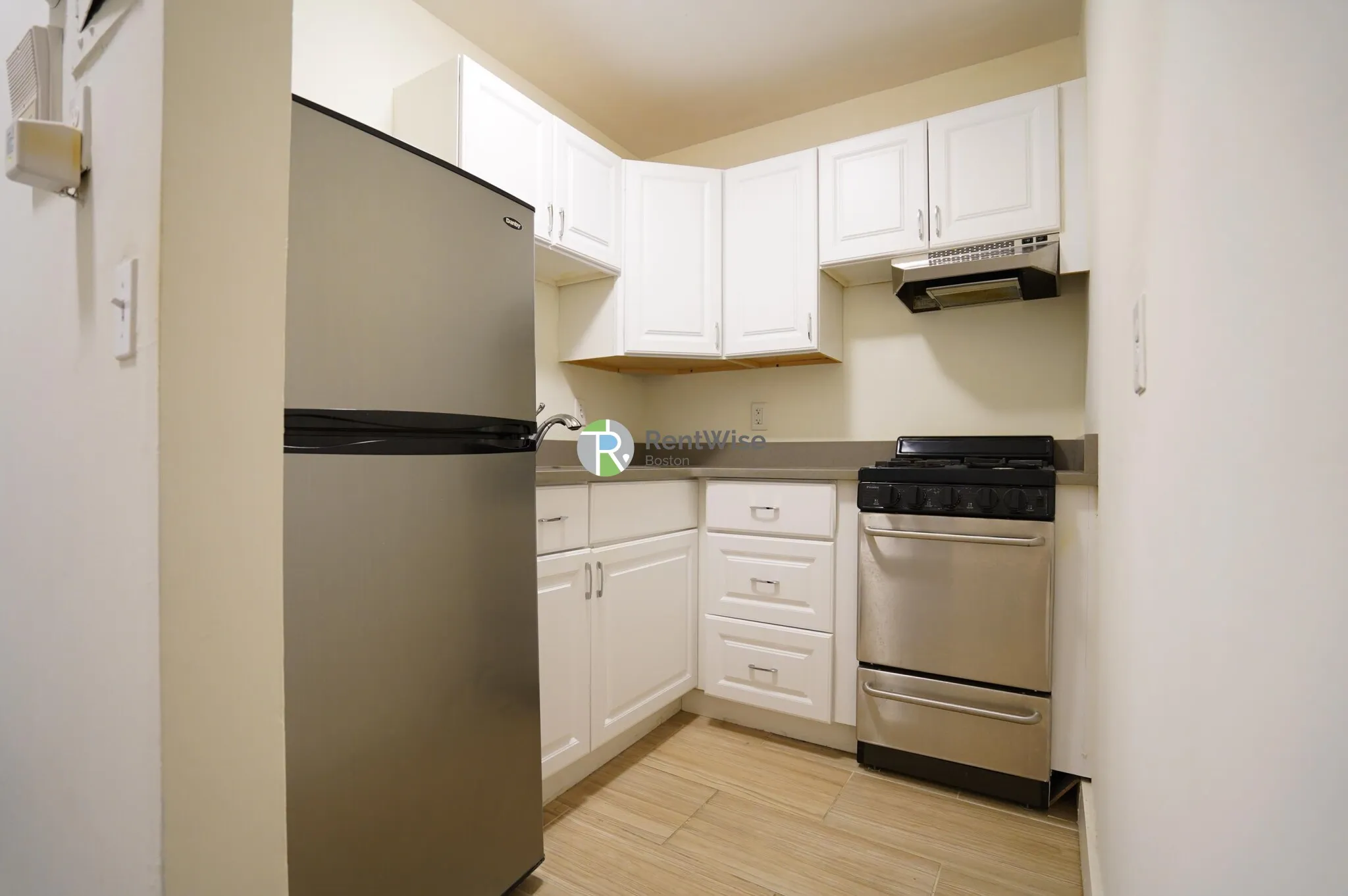 Studio bed, 1 bath apartment for rent at 550 Massachusetts Ave Unit 1, South End — photo 12 of 21