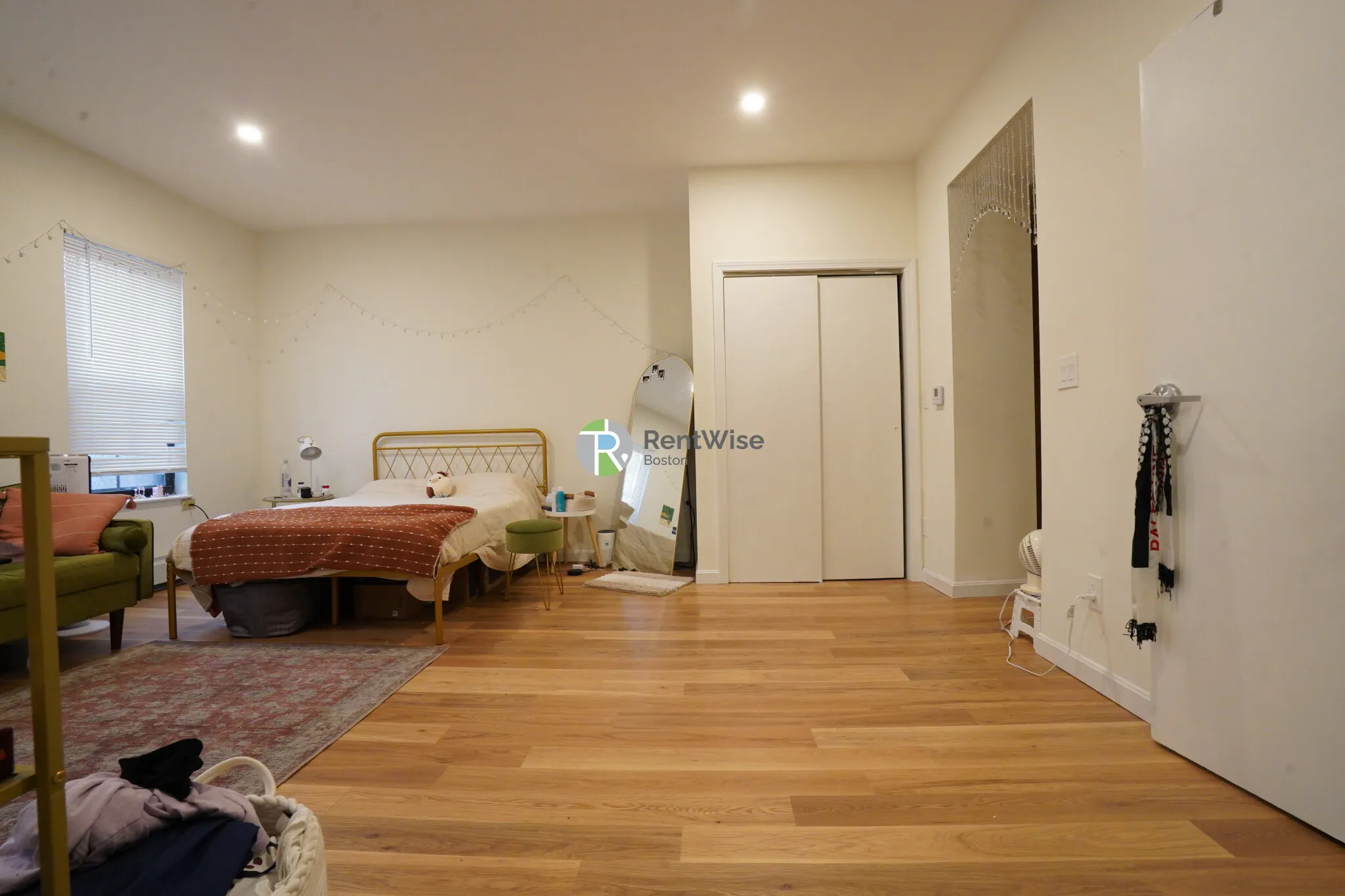Studio bed, 1 bath apartment for rent at 550 Massachusetts Ave Unit 2, South End