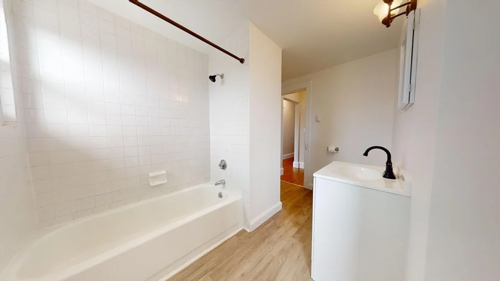 1 bed, 1 bath apartment for rent at 550 Mount Auburn St Unit 2B, Watertown — photo 7 of 11