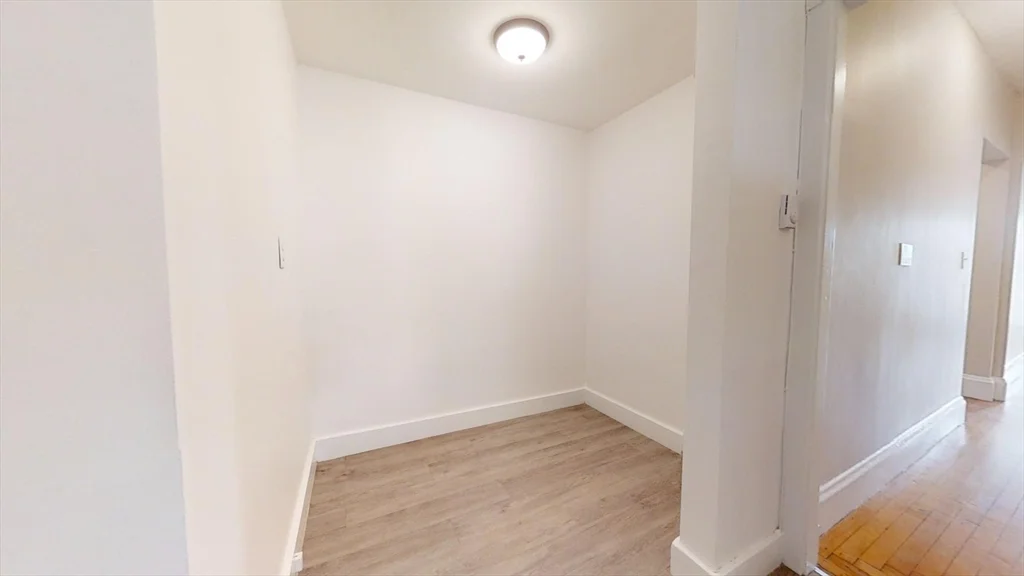 1 bed, 1 bath apartment for rent at 550 Mount Auburn St Unit 2B, Watertown — photo 4 of 11