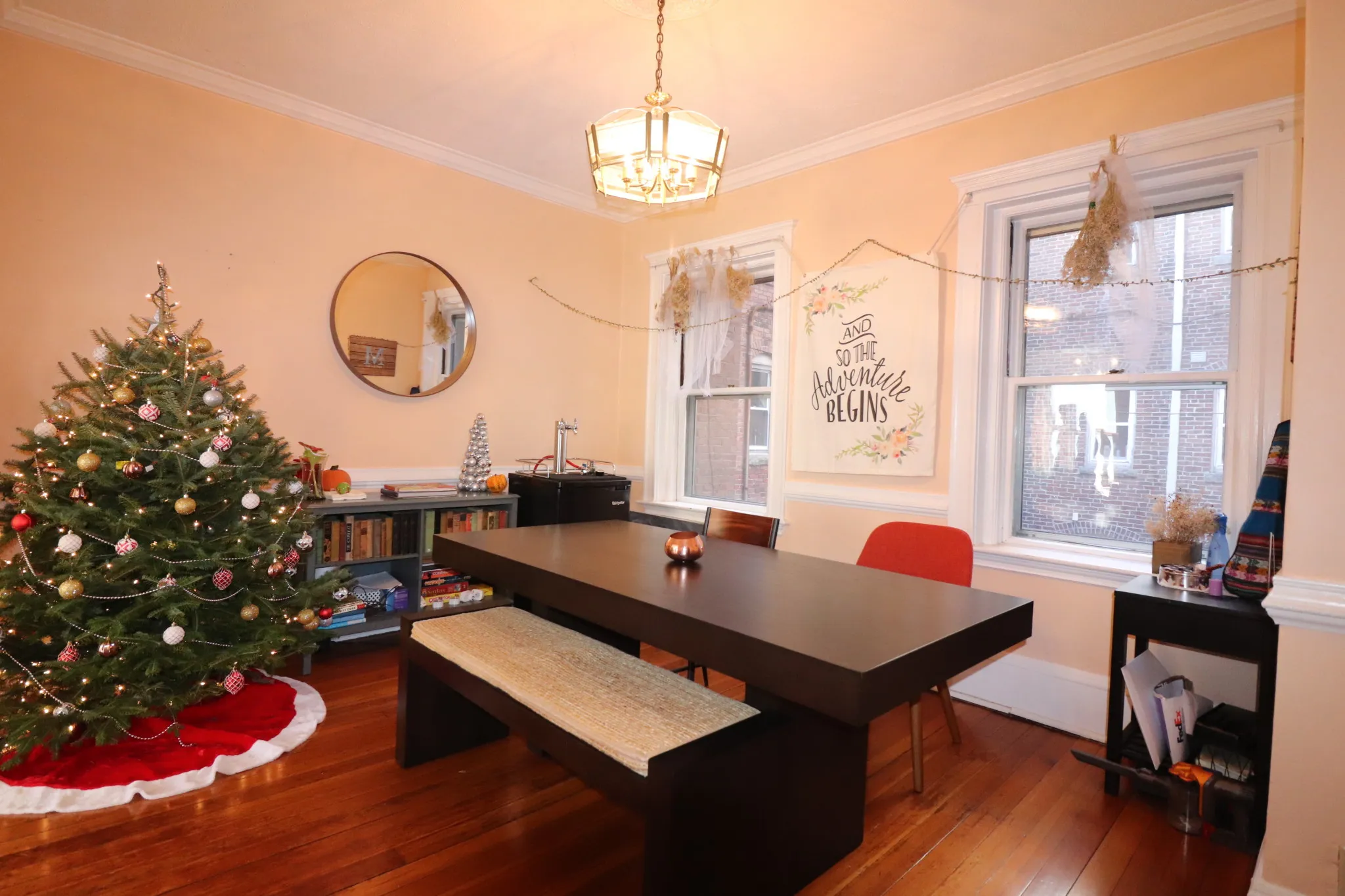 2.5 bed, 1 bath apartment for rent at 551 Brookline Ave Unit 1, Riverway Island — photo 3 of 11