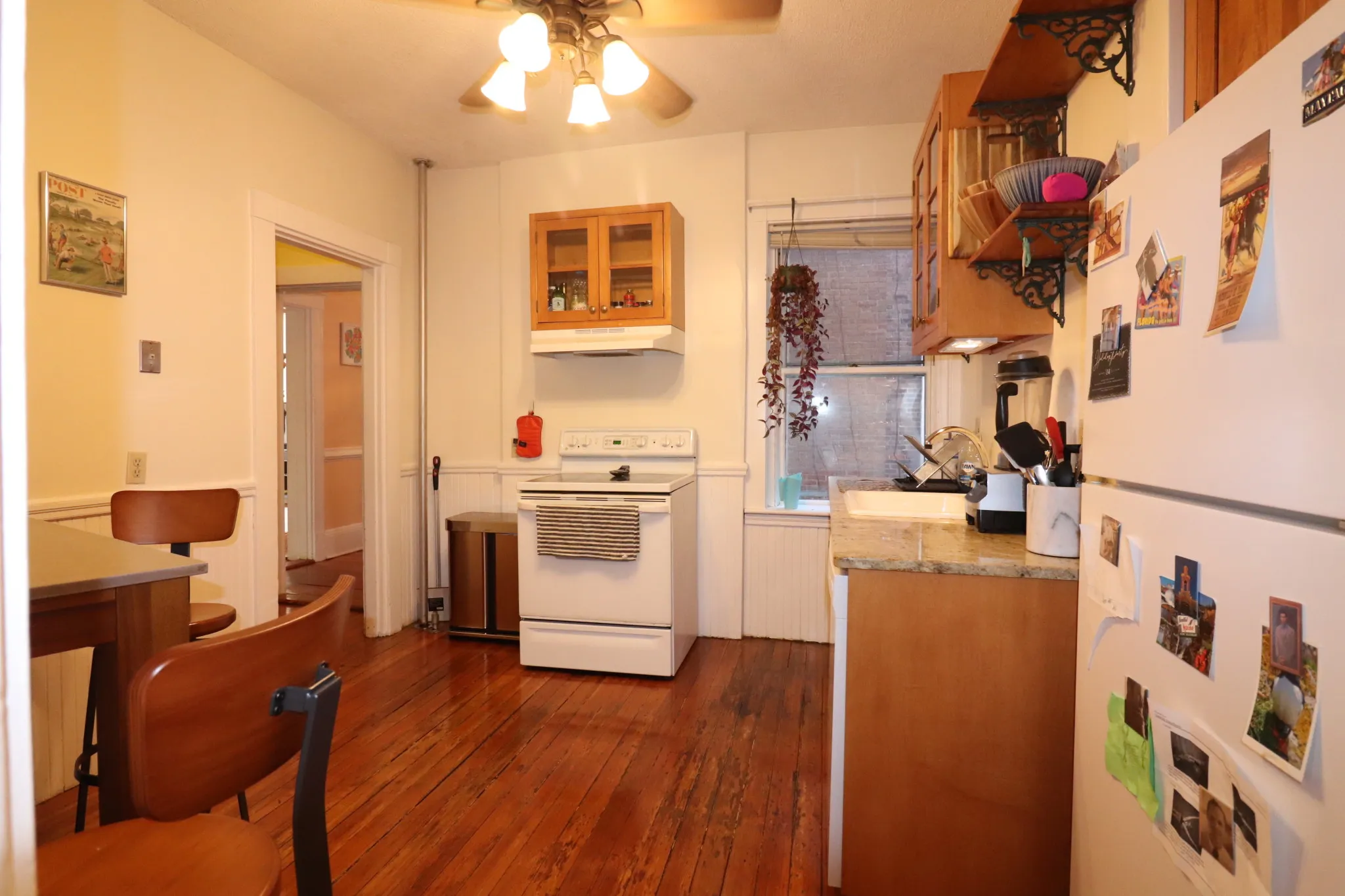 2.5 bed, 1 bath apartment for rent at 551 Brookline Ave Unit 1, Riverway Island — photo 8 of 11
