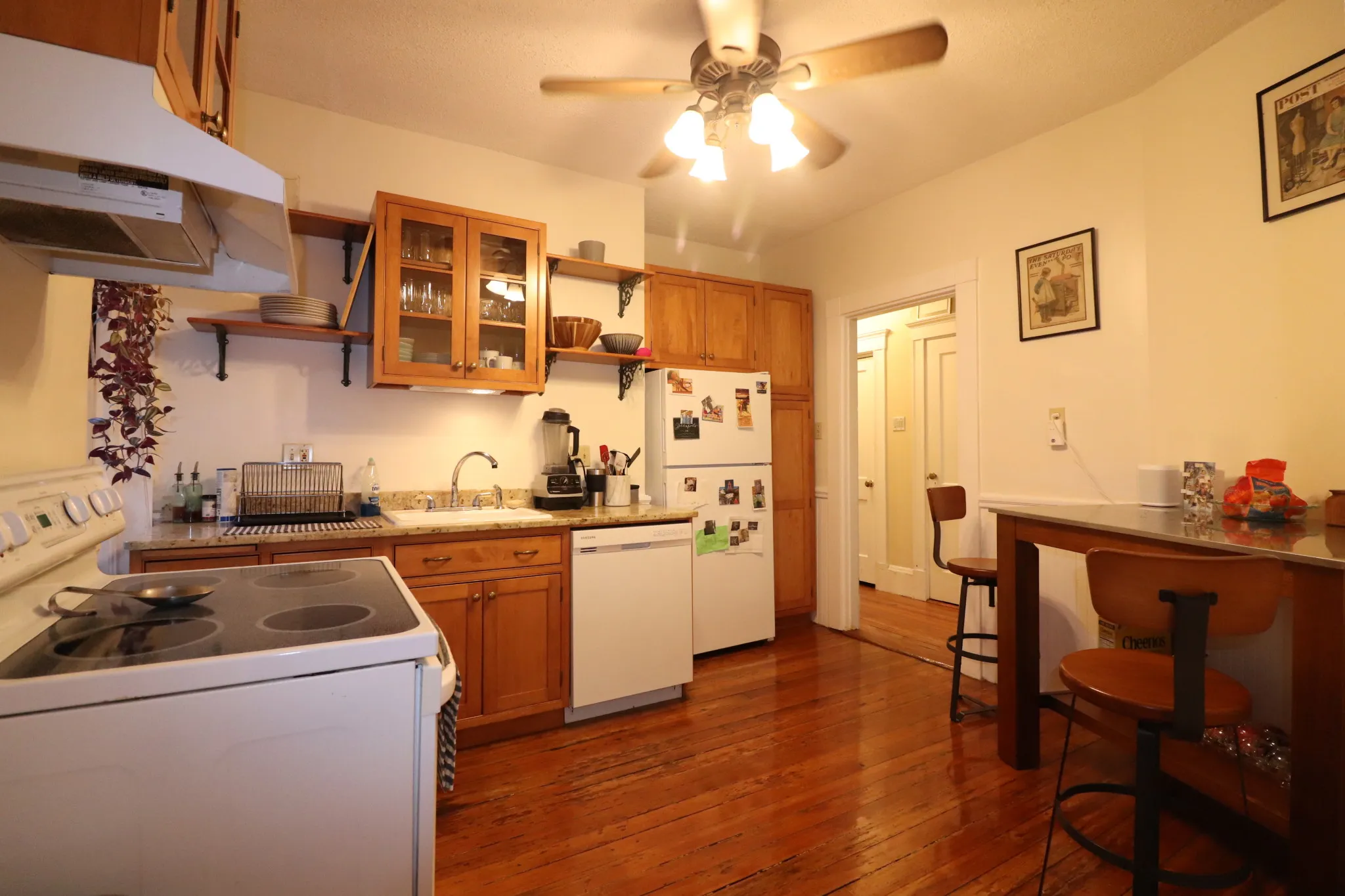 2.5 bed, 1 bath apartment for rent at 551 Brookline Ave Unit 1, Riverway Island — photo 7 of 11