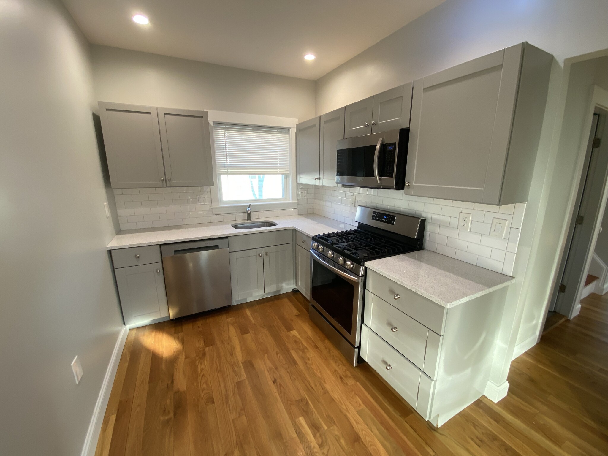 3 bed, 2 bath apartment for rent at 551 Park St Unit 2, Dorchester — photo 5 of 28