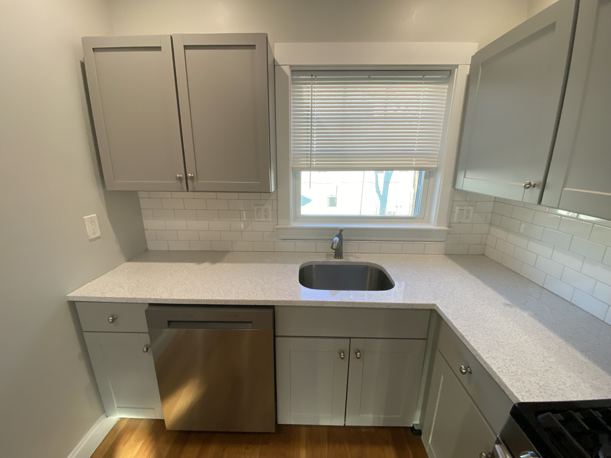3 bed, 2 bath apartment for rent at 551 Park St Unit 2, Dorchester — photo 8 of 28