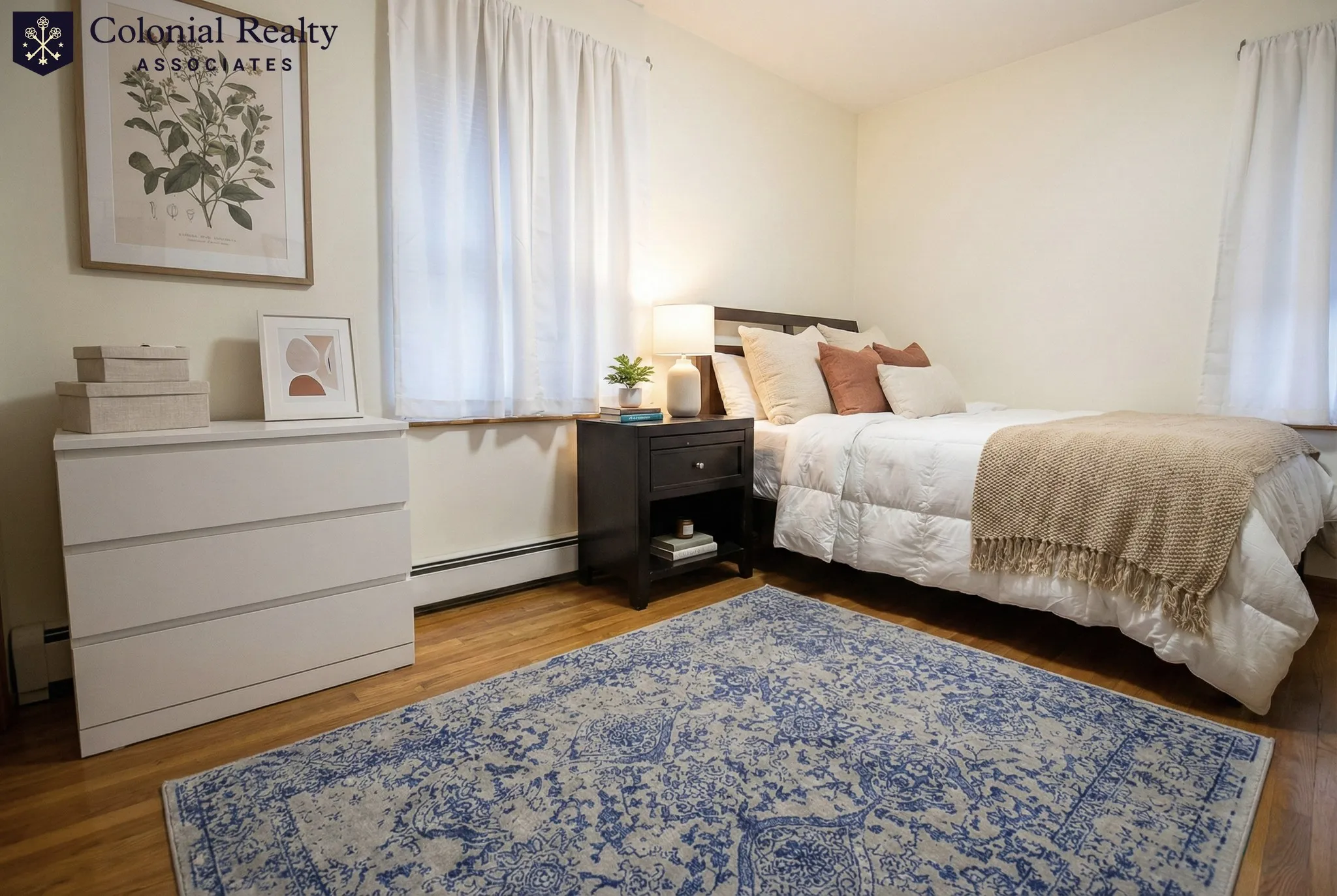 3 bed, 1 bath apartment for rent at 551 Washington St Unit 01, Oak Square — photo 3 of 6