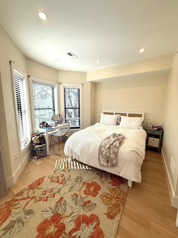 1 bed, 1 bath apartment for rent at 552 East 5th Unit 2, South Boston — photo 5 of 9