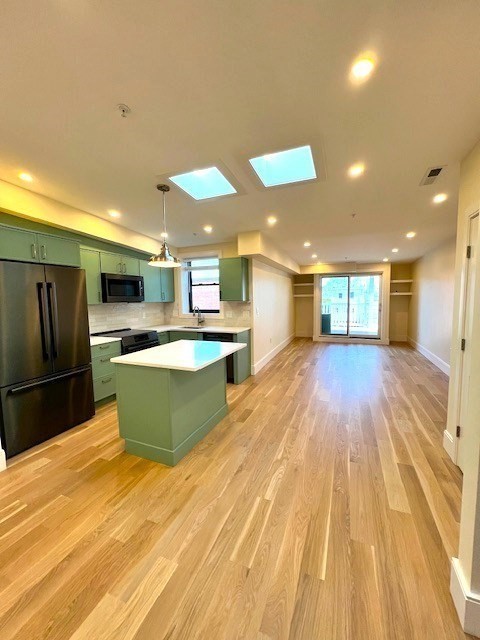 1 bed, 1 bath apartment for rent at 552 East 5th Unit 3, South Boston — photo 3 of 16