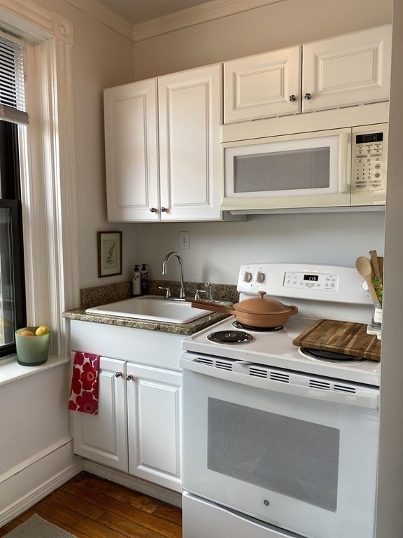 1 bed, 1 bath apartment for rent at 552 Tremont St Unit 2F, South End — photo 3 of 5