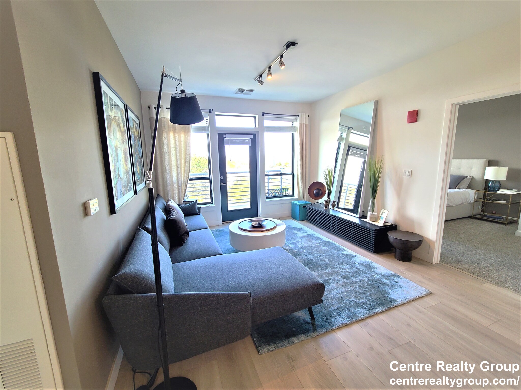 1 bed, 1 bath apartment for rent at 552 Victory Rd, Marina Bay — photo 2 of 10