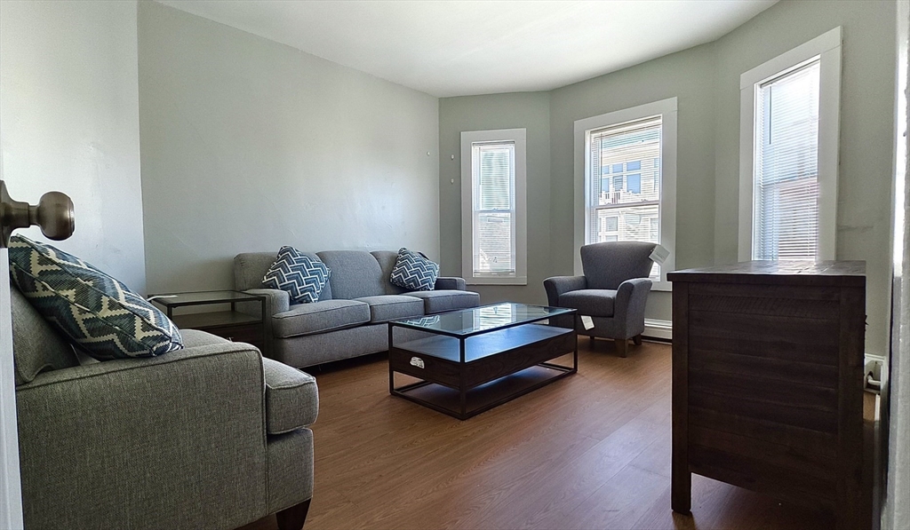 3 bed, 1 bath apartment for rent at 553 Dorchester Ave Unit 2, South Boston — photo 15 of 17