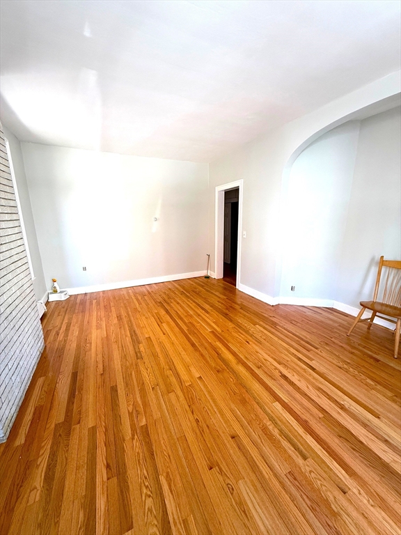 3 bed, 2 bath apartment for rent at 553 East 6th Unit 1, South Boston — photo 3 of 7