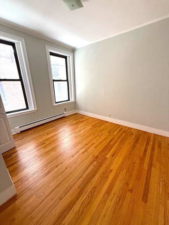 3 bed, 2 bath apartment for rent at 553 East 6th Unit 1, South Boston — photo 4 of 7
