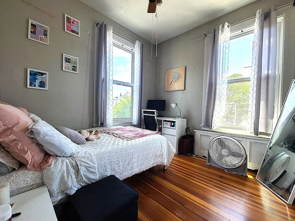 2 bed, 1 bath apartment for rent at 554 East 4th Unit 3, South Boston — photo 6 of 7