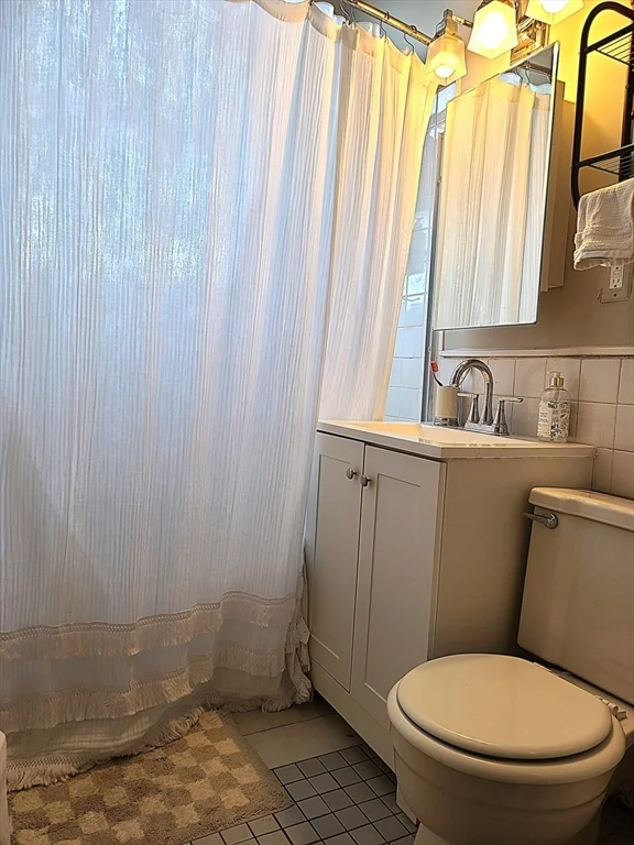 2 bed, 1 bath apartment for rent at 554 East 4th Unit 3, South Boston — photo 7 of 7