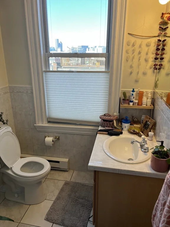 2 bed, 2 bath apartment for rent at 554 East Broadway Unit 1, South Boston — photo 8 of 27