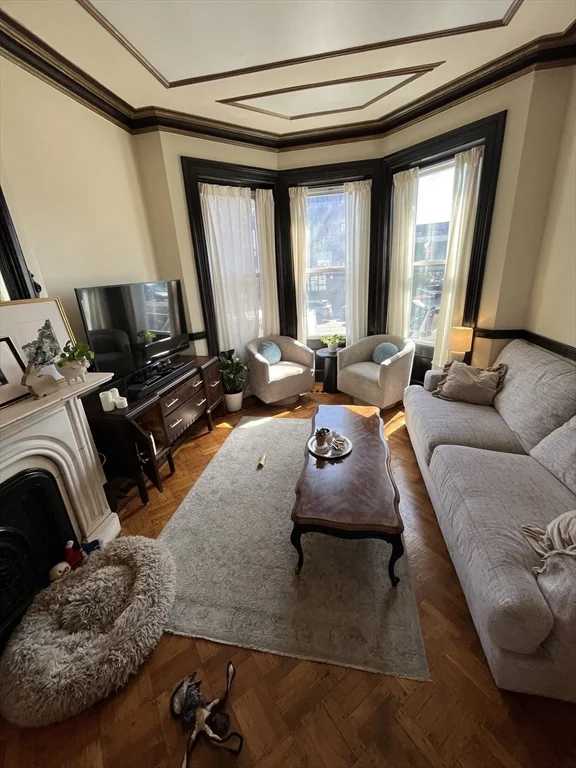 2 bed, 2 bath apartment for rent at 554 East Broadway Unit 1, South Boston
