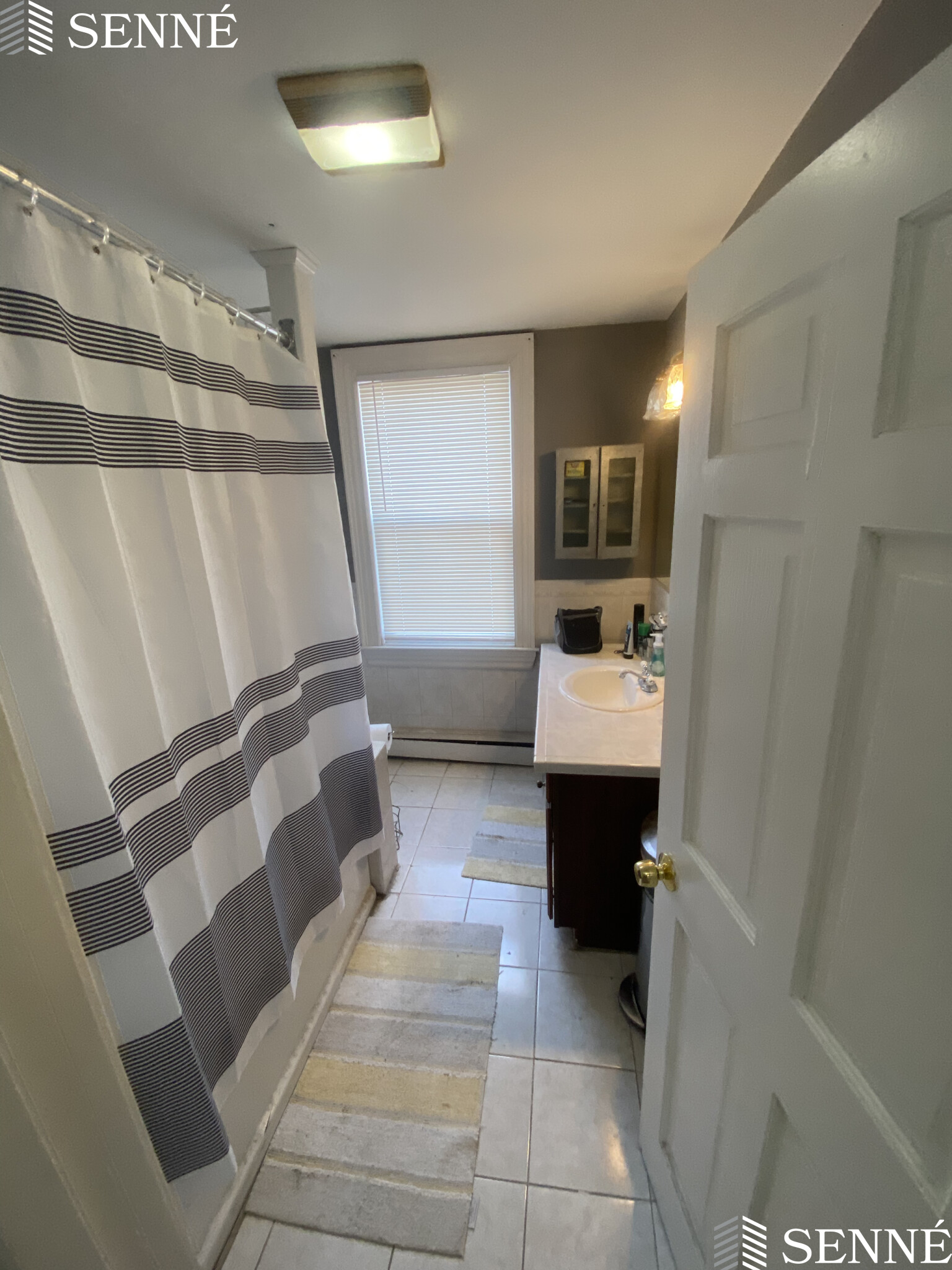 3 bed, 2 bath apartment for rent at 554 East Broadway Unit 2, South Boston — photo 8 of 30