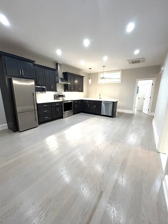 2 bed, 1 bath apartment for rent at 554 Massachusetts Unit 1G, South End — photo 5 of 24