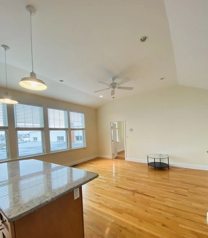 1 bed, 1 bath apartment for rent at 554 Pleasant St Unit 2, Winthrop — photo 3 of 11