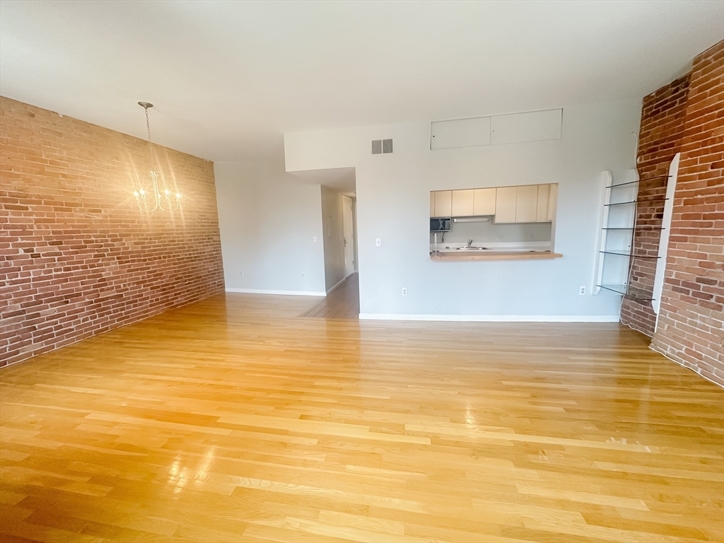 1 bed, 1 bath apartment for rent at 554 Tremont St Unit 7, South End — photo 3 of 12