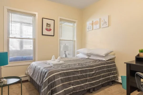 4 bed, 1 bath apartment for rent at 555 Dorchester Ave Unit 1, South Boston — photo 10 of 18