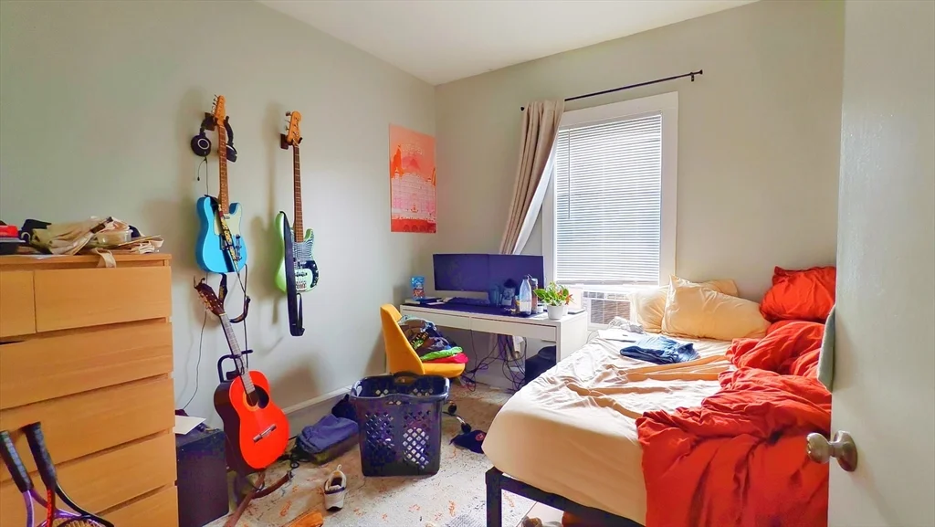 3 bed, 1 bath apartment for rent at 555 Dorchester Ave Unit 2, South Boston — photo 8 of 10