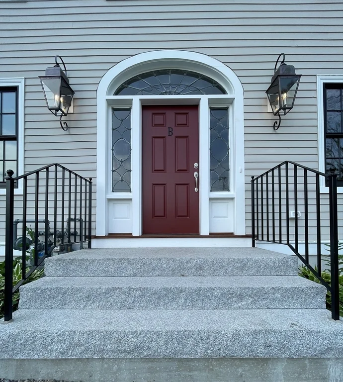 4 bed, 2 bath apartment for rent at 555 Foundry St Unit B, Easton — photo 1 of 18