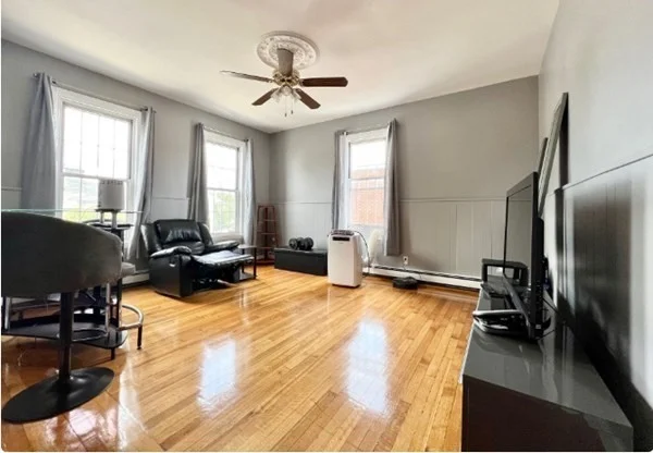 3 bed, 1 bath apartment for rent at 555 Main St Unit 2, Tufts University — photo 3 of 7