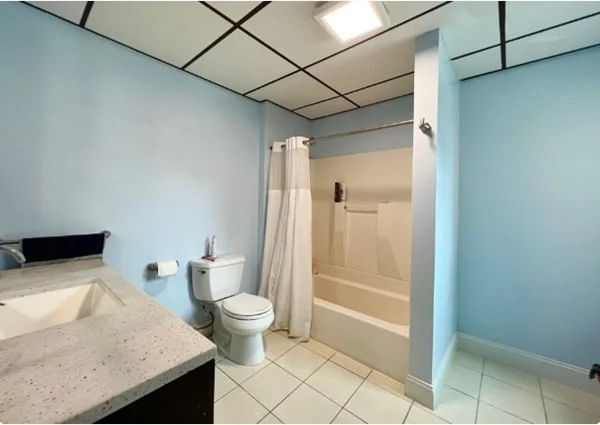 3 bed, 1 bath apartment for rent at 555 Main St Unit 2, Tufts University — photo 6 of 7