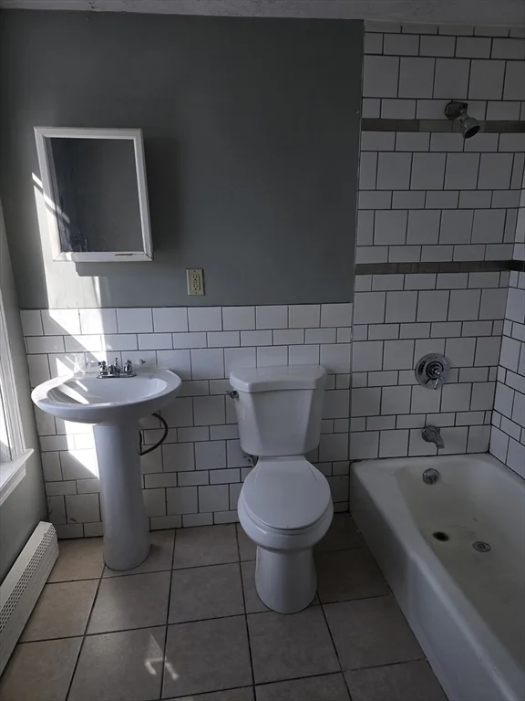 3 bed, 1 bath apartment for rent at 555 Main St Unit 3, Brockton — photo 9 of 9