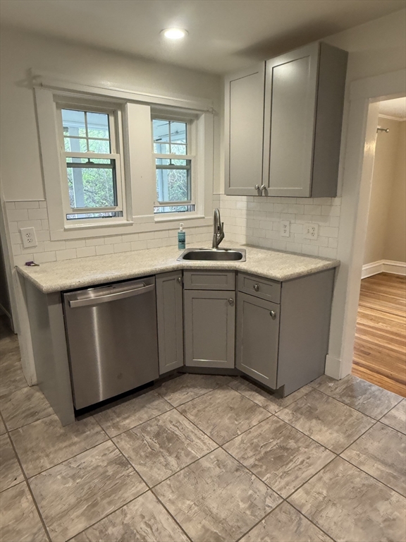 2 bed, 1 bath apartment for rent at 555 North St Unit 1, Weymouth — photo 1 of 17