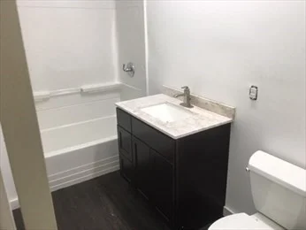 4 bed, 2 bath apartment for rent at 555 Park Ave Unit 1, Worcester — photo 6 of 7