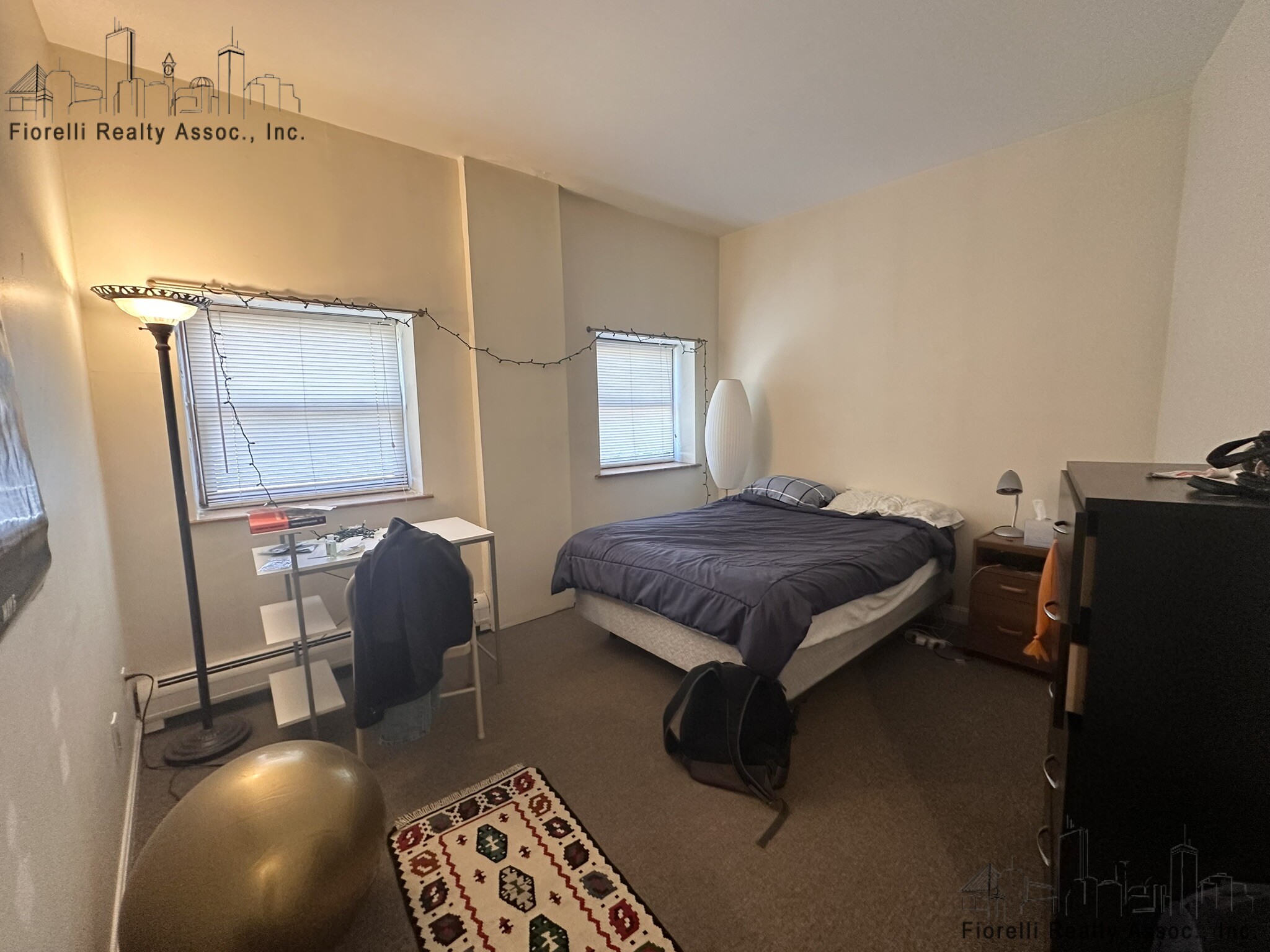 2 bed, 1 bath apartment for rent at 556 Commercial St Unit 3, North End — photo 5 of 8
