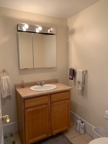 3 bed, 1 bath apartment for rent at 557 E 6th St Unit 2, South Boston — photo 13 of 16