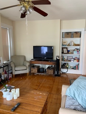 3 bed, 1 bath apartment for rent at 557 E 6th St Unit 2, South Boston — photo 2 of 16