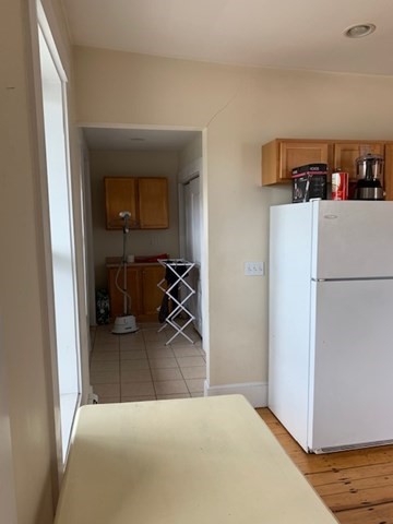 3 bed, 1 bath apartment for rent at 557 E 6th St Unit 2, South Boston — photo 5 of 16