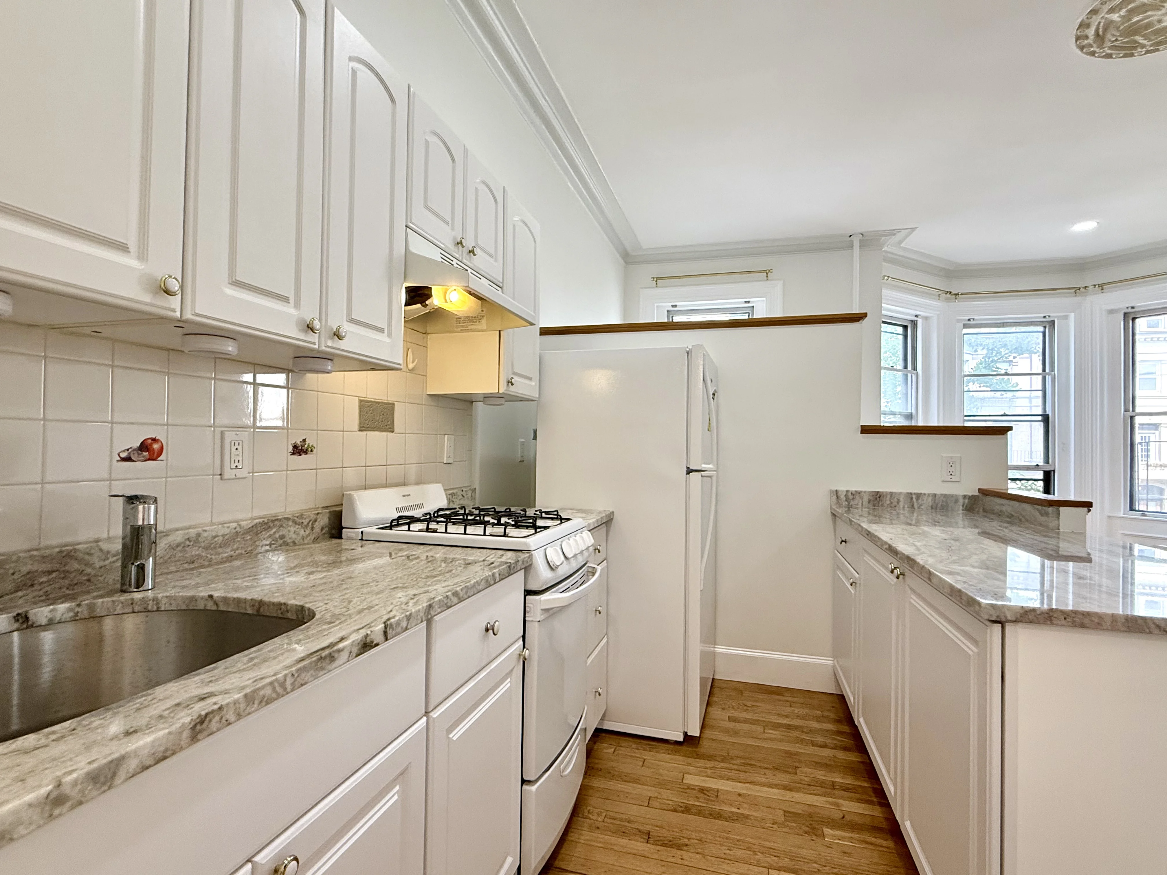 Studio bed, 1 bath apartment for rent at 558 Columbus Ave Unit 2a, South End — photo 6 of 13