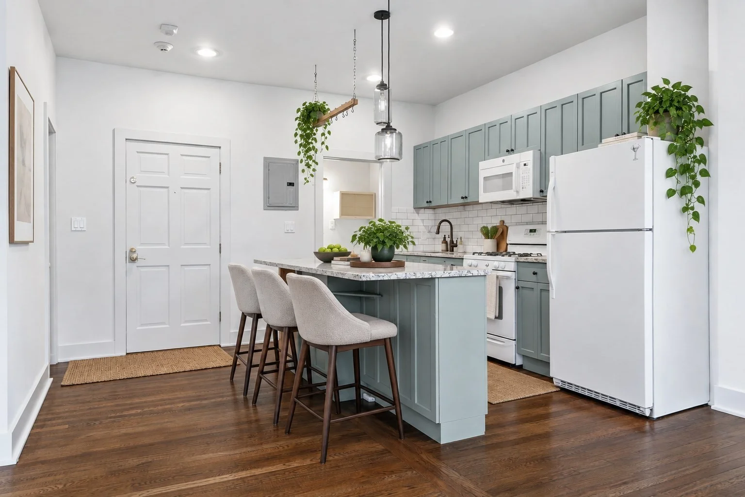 Studio bed, 1 bath apartment for rent at 558 Columbus Ave Unit 3F, South End